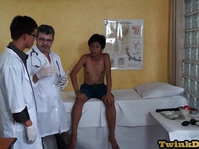 Asian twink patient gets seduced by his doctor in medical room